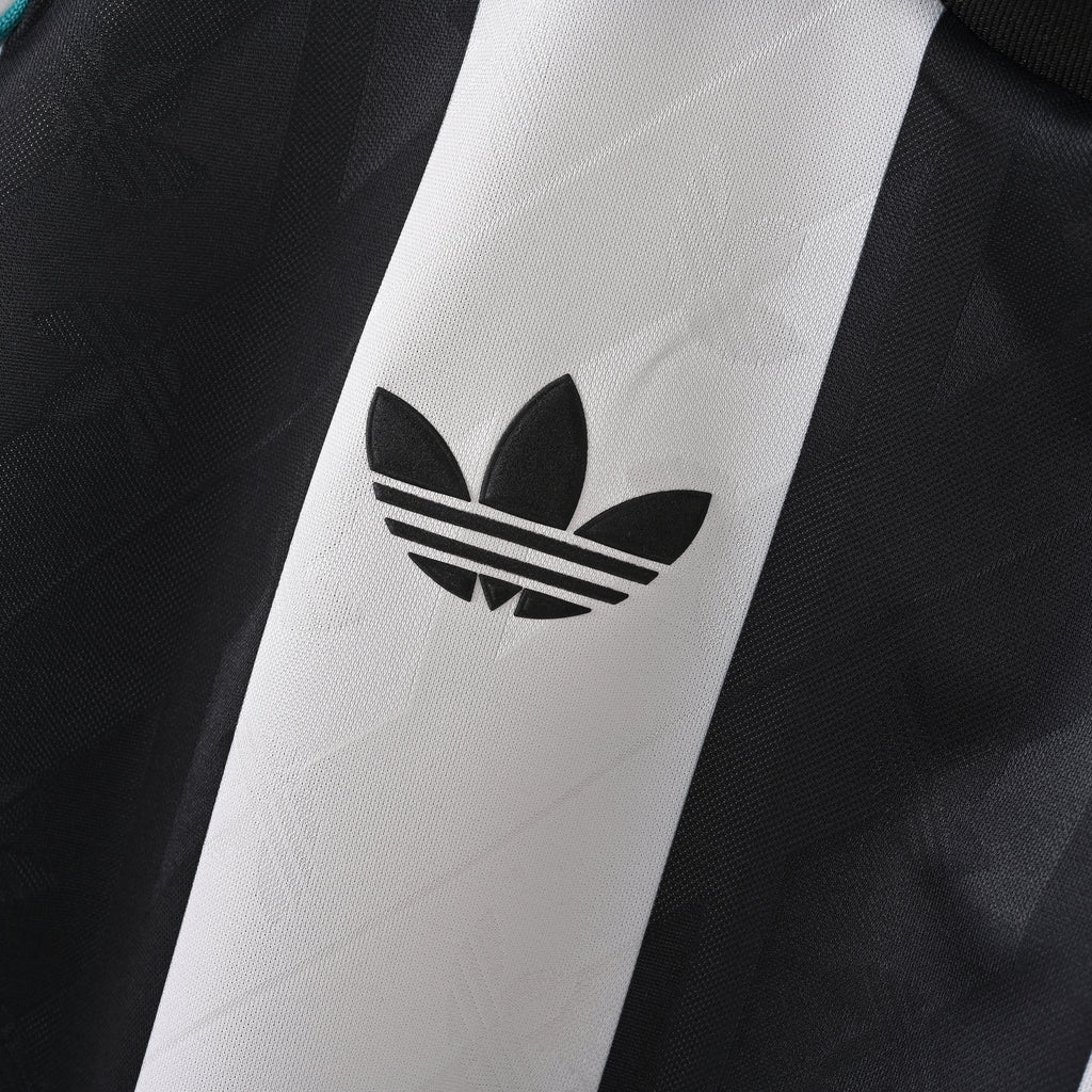 Camiseta Icónica Newcastle United Temporada 1996/1997 (Local)