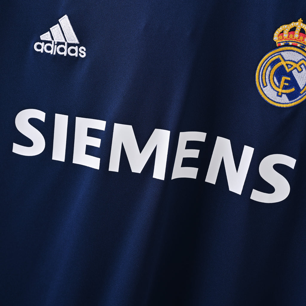 Camiseta Icónica Real Madrid Temporada 2003/2004 (Visitante o Alternativa)