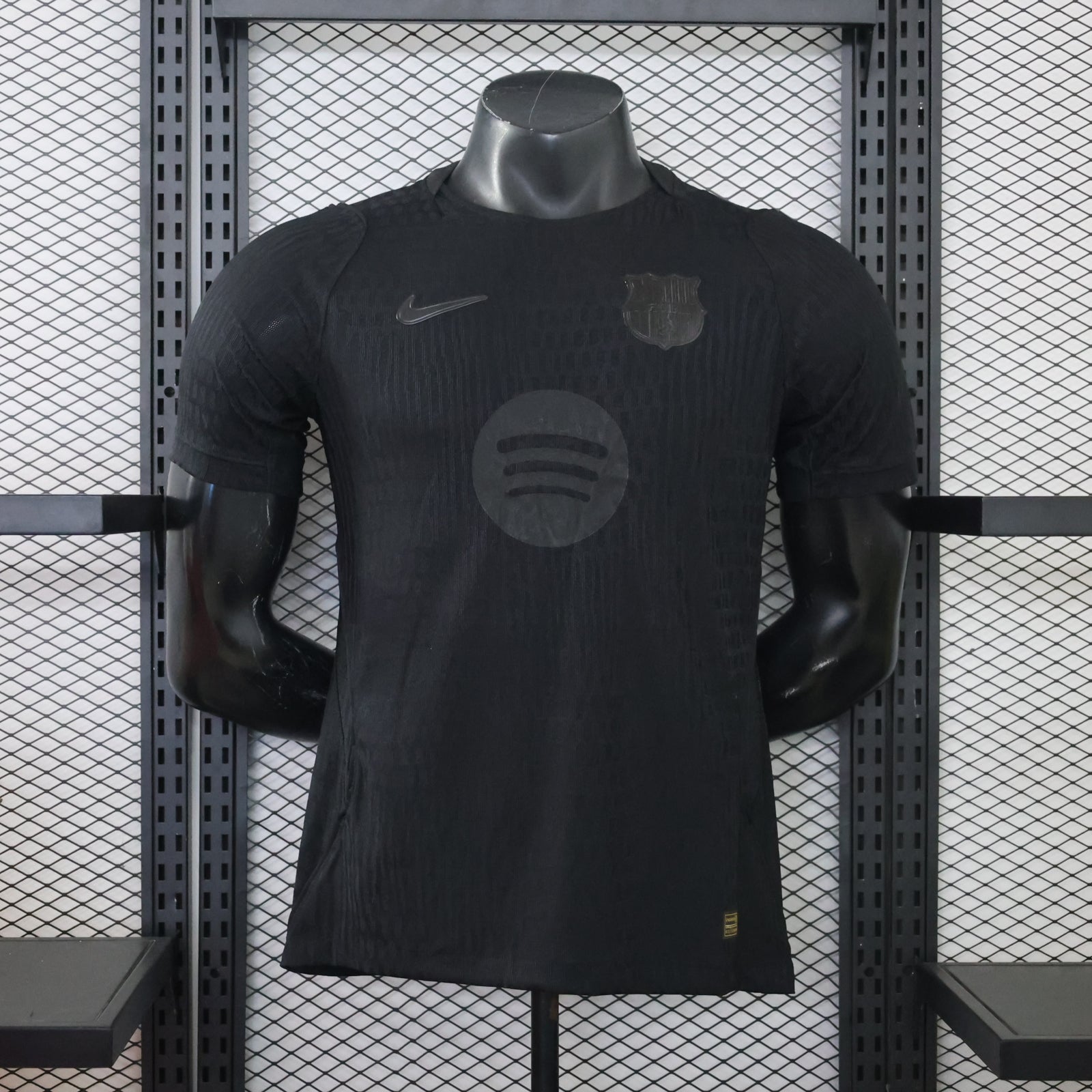 Stealth del FC Barcelona en color negro total