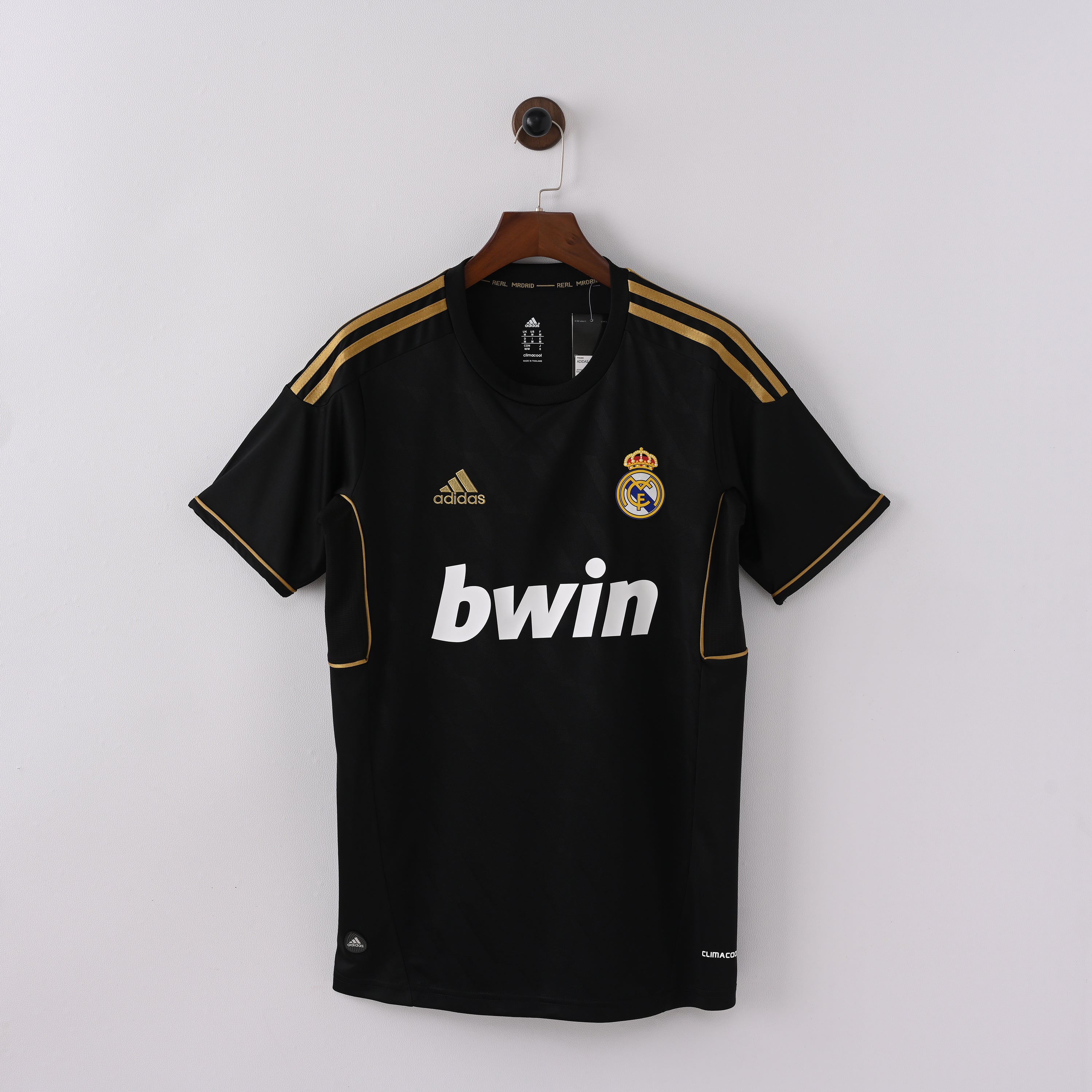 Camiseta Icónica Real Madrid Temporada 2011/2012 (Visitante o Alternativa)
