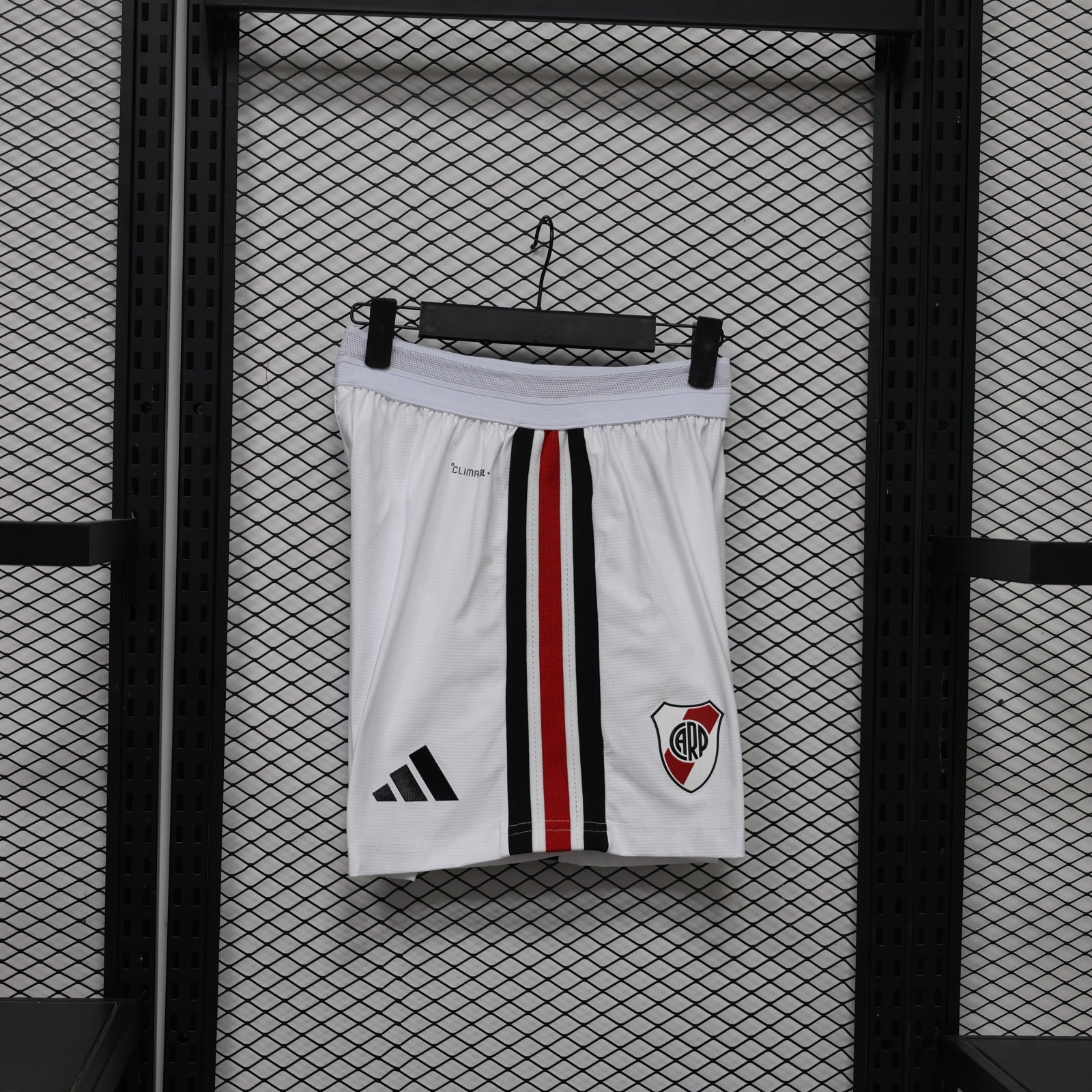 Short Oficial de Equipación – River Plate (Temporada 2026/27)