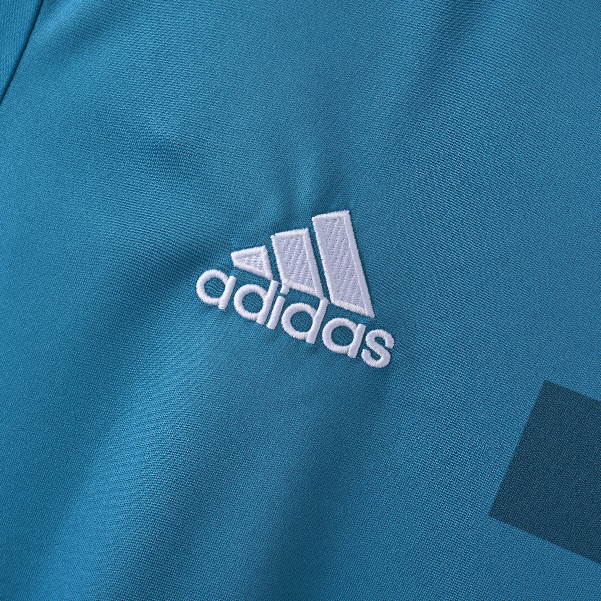 Camiseta Icónica Real Madrid Temporada 2017/2018 (Tercera - Manga Larga)