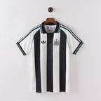 Camiseta Icónica Newcastle United Temporada 1996/1997 (Local)