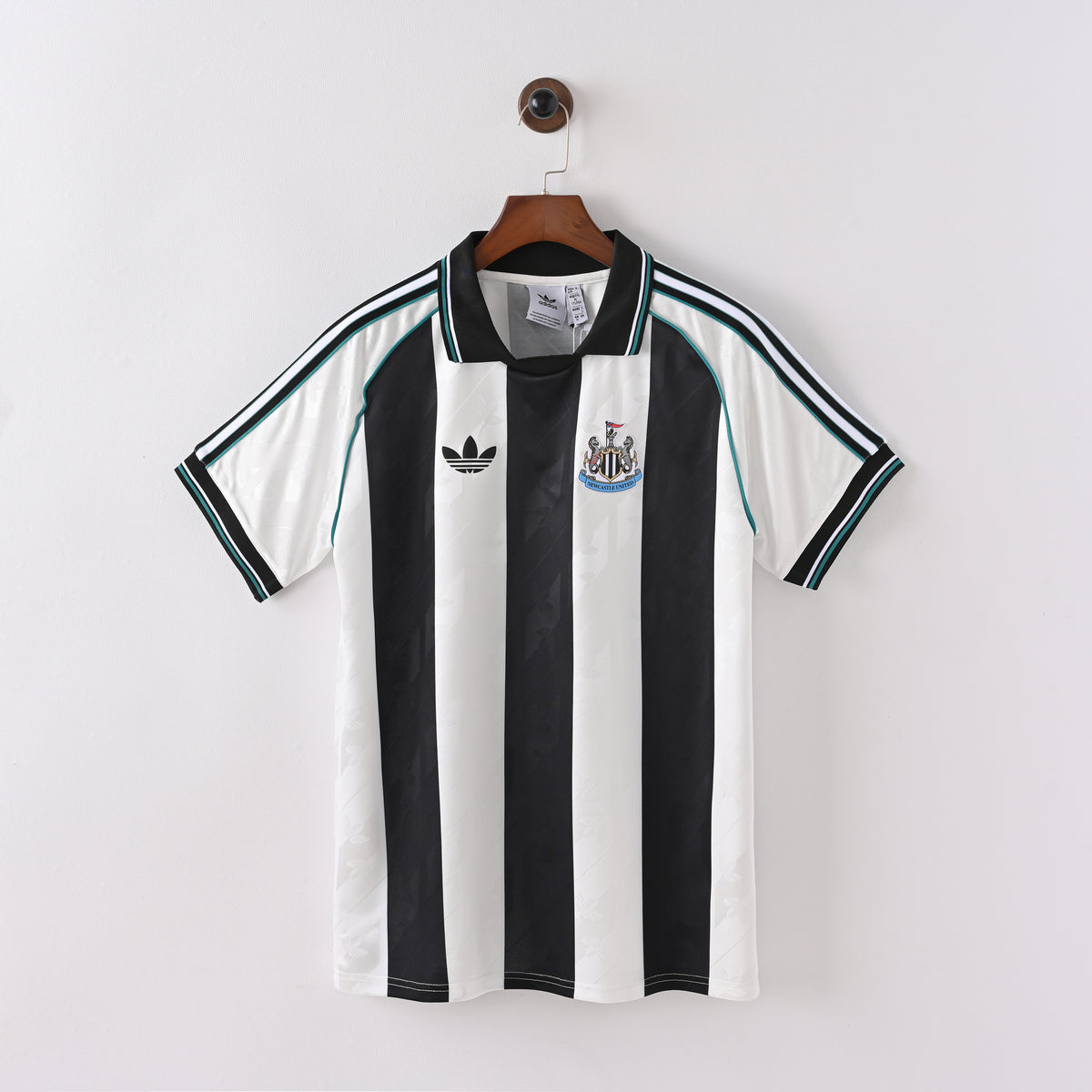 Camiseta Icónica Newcastle United Temporada 1996/1997 (Local)