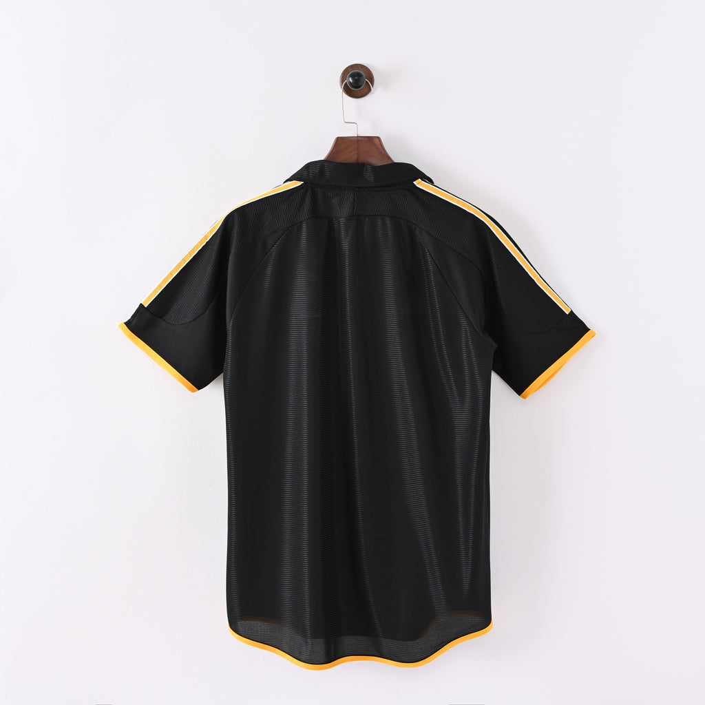 Camiseta Icónica Real Madrid Temporada 1999/2000 (Visitante o Alternativa - Centenario)