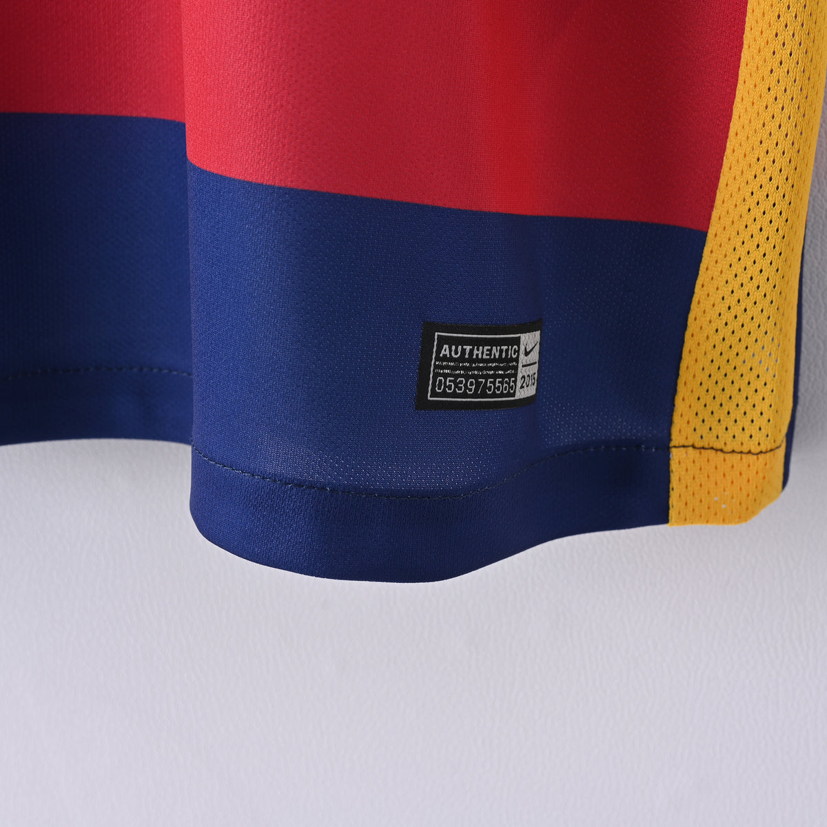 Camiseta Icónica FC Barcelona Temporada 2015/2016 (Local - Manga Larga)