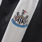 Camiseta Icónica Newcastle United Temporada 1996/1997 (Local)