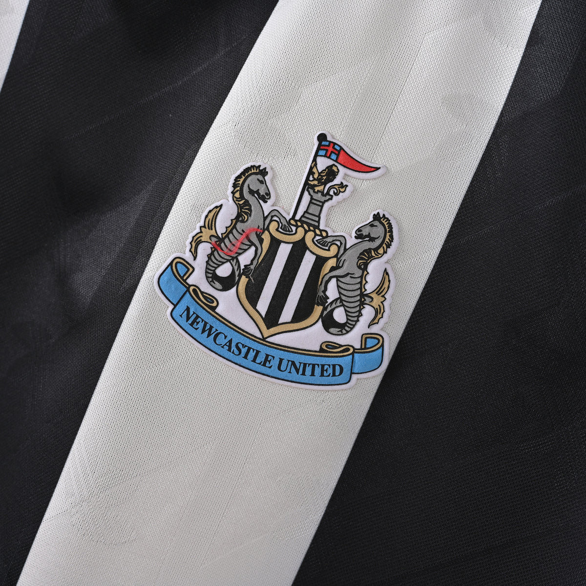 Camiseta Icónica Newcastle United Temporada 1996/1997 (Local)