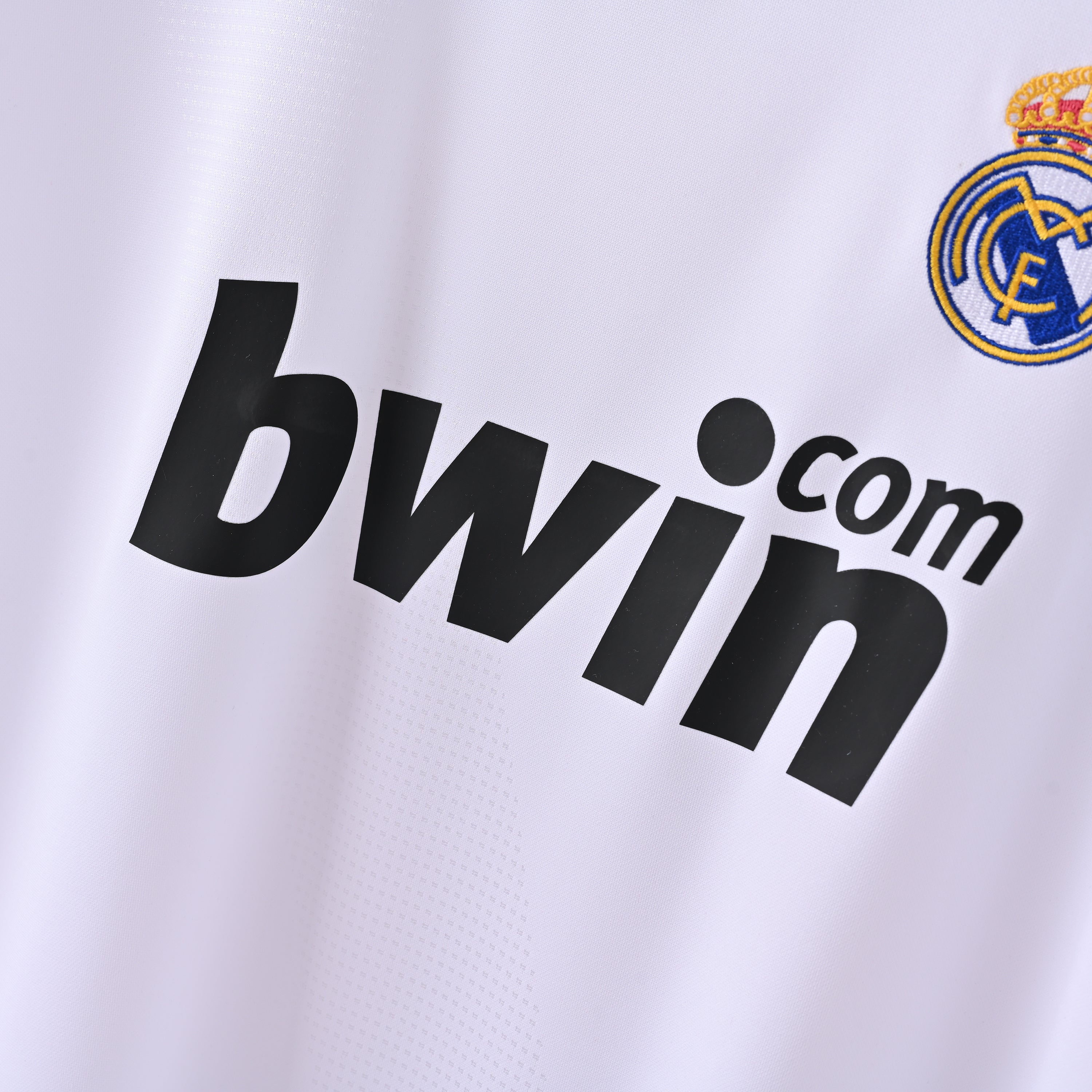 Camiseta Icónica Real Madrid Temporada 2010/2011 (Local)