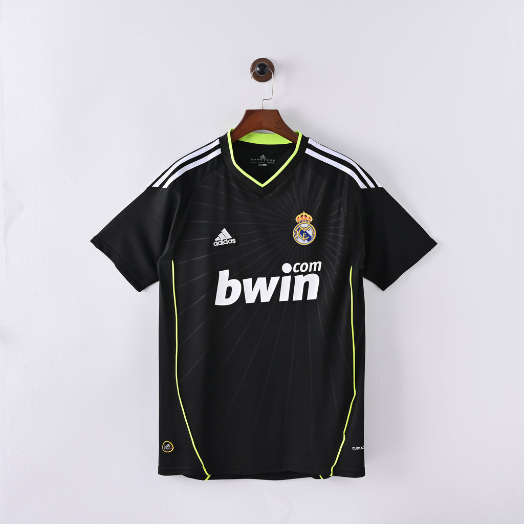 Camiseta Icónica Real Madrid Temporada 2010/2011 (Visitante o Alternativa)