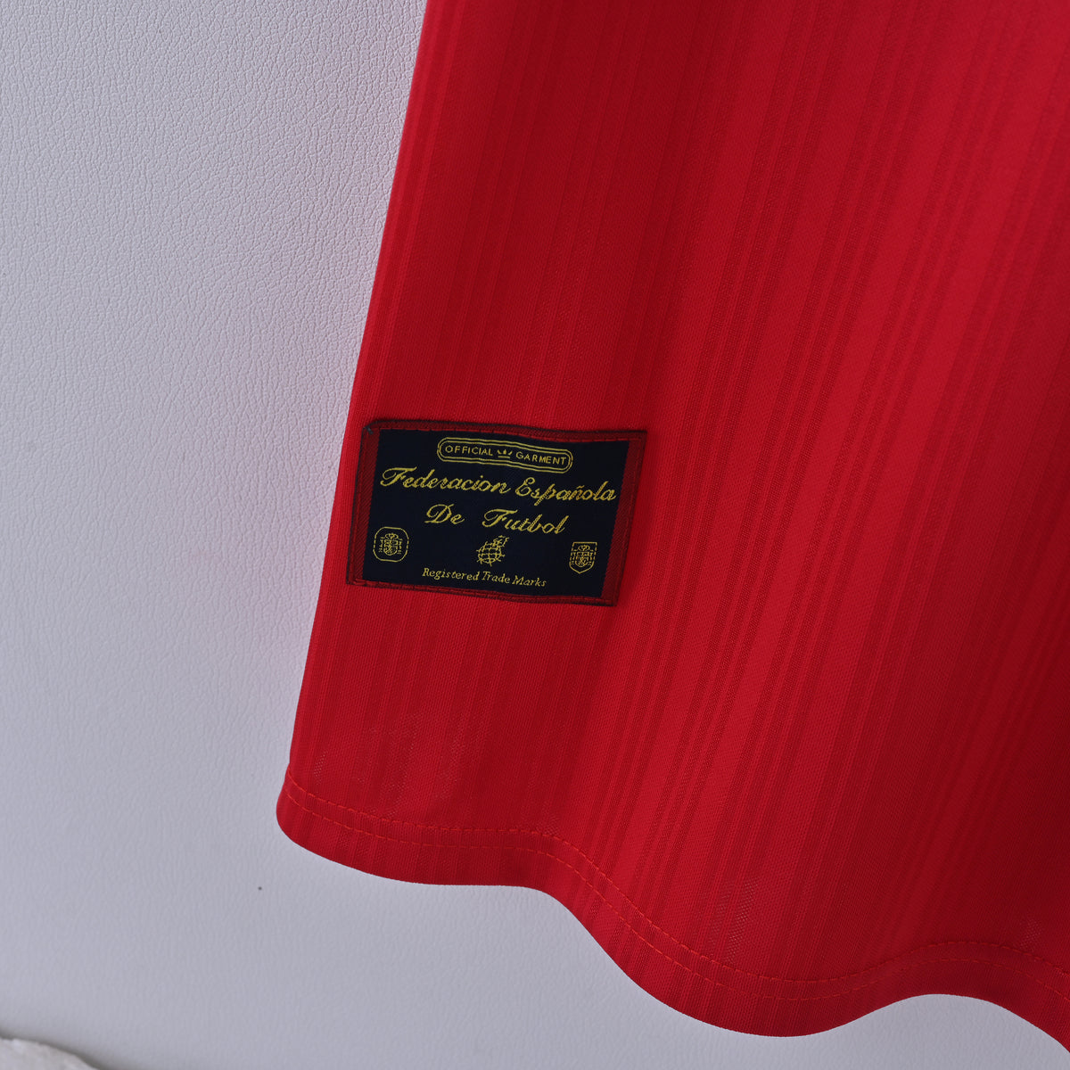 Camiseta Icónica Selección de España Temporada 1996/1998 (Local)