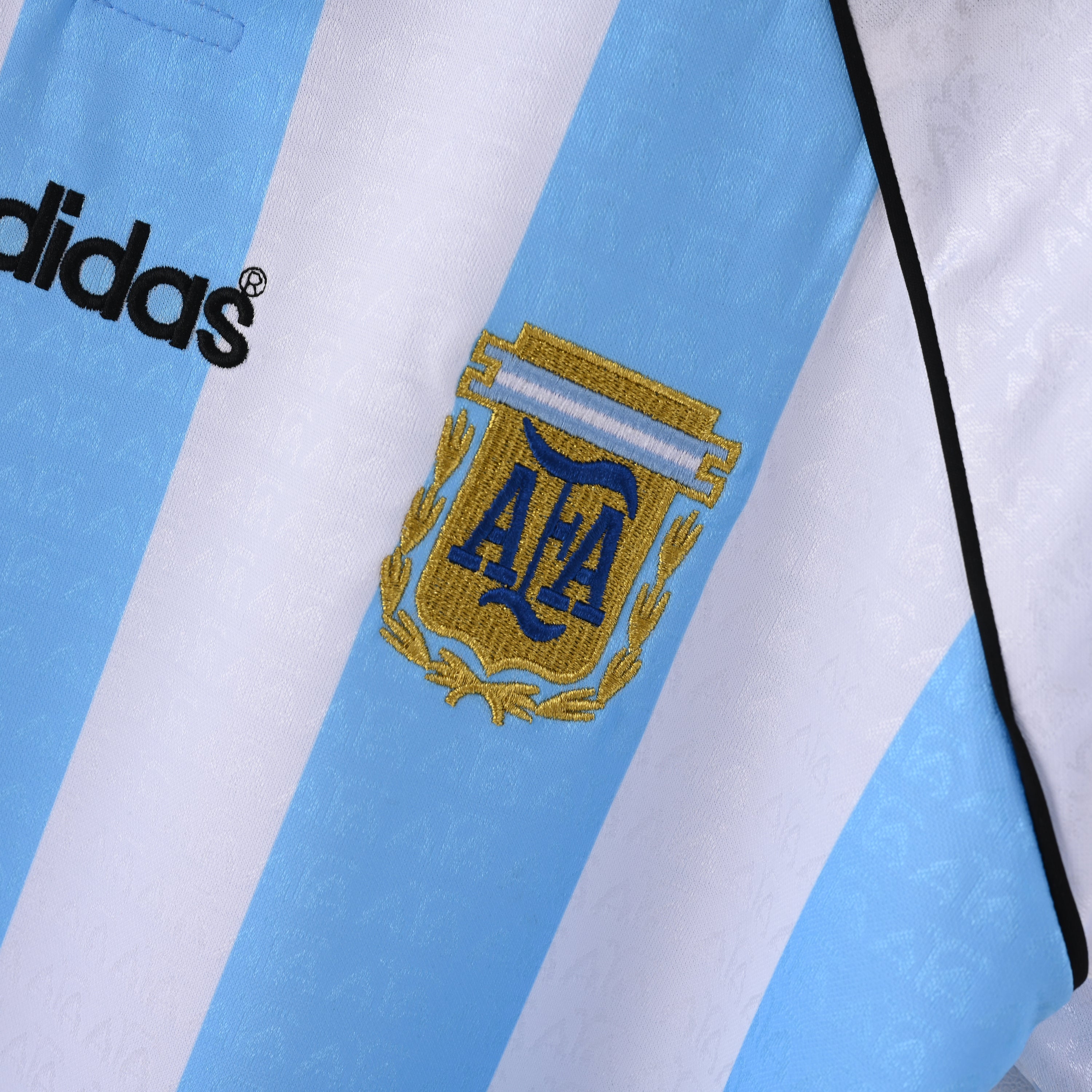 Camiseta Icónica Selección de Argentina Temporada 1994/1995 (Local)