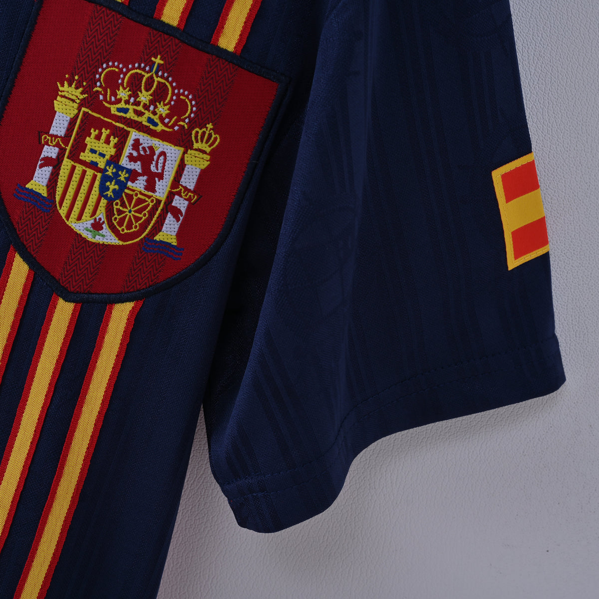 Camiseta Icónica Selección de España Temporada 1996/1998 (Local)