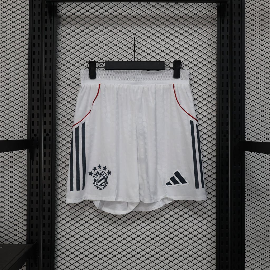 Short Oficial de Equipación – Bayern de Múnich (Temporada 2026/27)