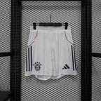 Short Oficial de Equipación – Bayern de Múnich (Temporada 2026/27)