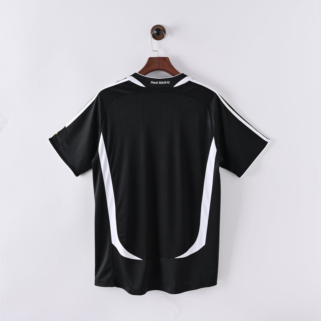 Camiseta Icónica Real Madrid Temporada 2006/2007 (Visitante o Alternativa)