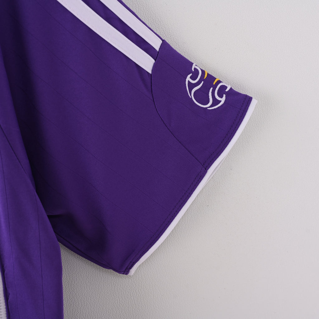 Camiseta Icónica Real Madrid Temporada 2006/2007 (Visitante o Alternativa)