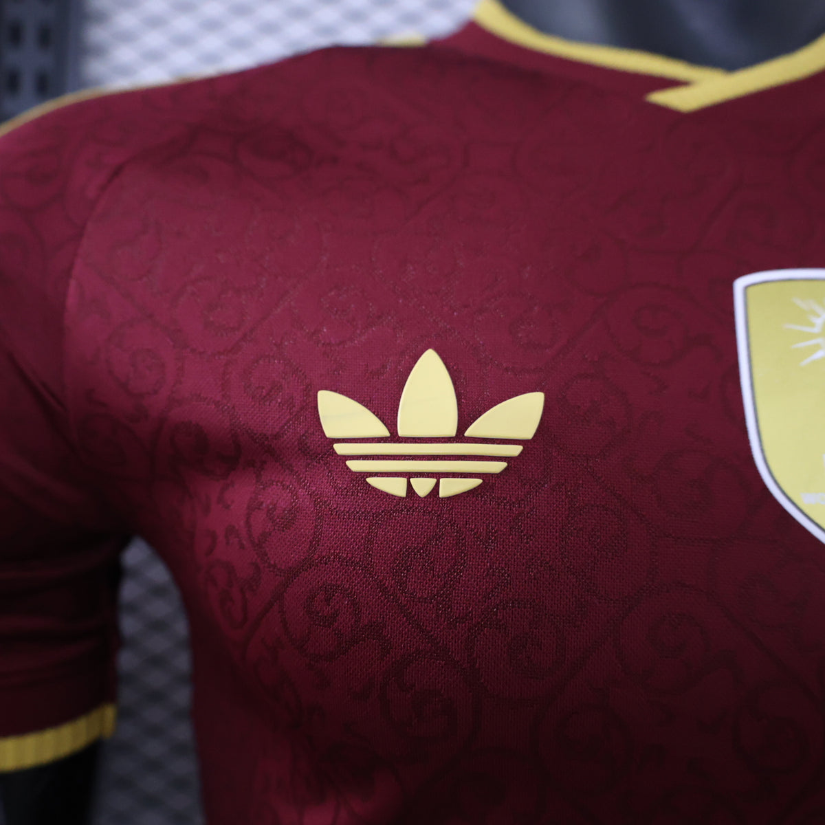 Selección Española de Fútbol – Tercera equipación / Especial de manga corta con parche de Campeones del Mundo (Temporada 2024/2025) 🇪🇸⭐⚽