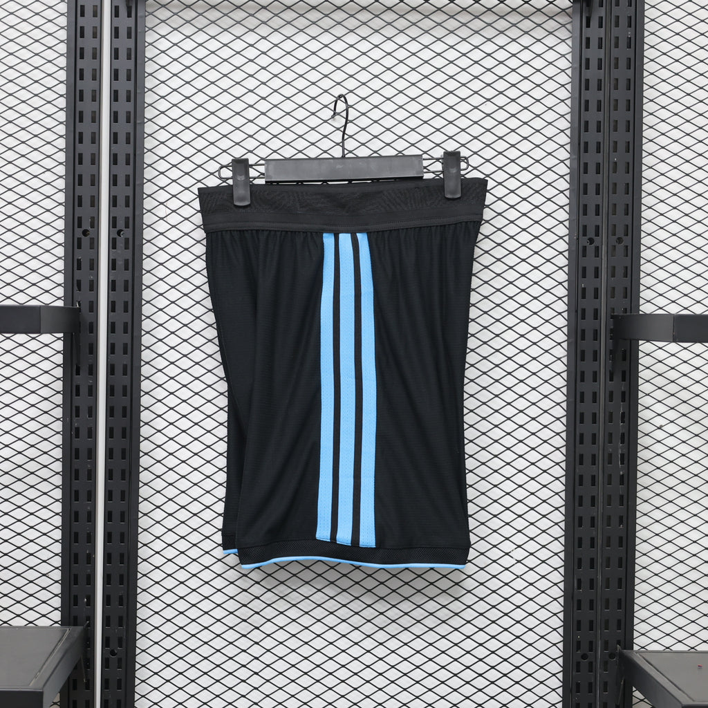 Short Oficial de Equipación – Newcastle United (Temporada 2026/27)